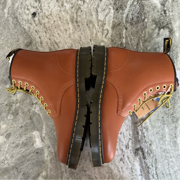 NEW Dr. Martens 1460 Waterproof Fleece Lined Lace-Up Boots Women’s 10, Men’s 9 - Picture 13 of 16